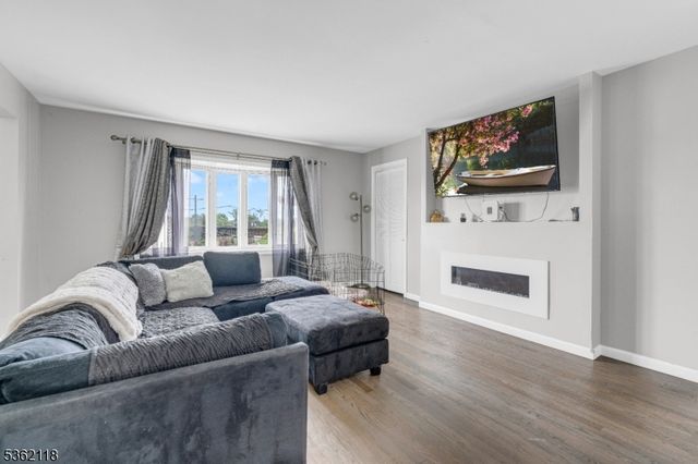 1105 Essex Ave 2, Linden City, NJ 07036