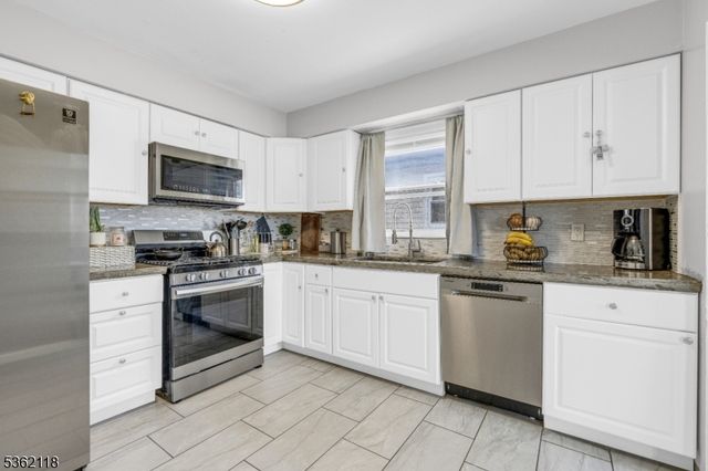 1105 Essex Ave 2, Linden City, NJ 07036