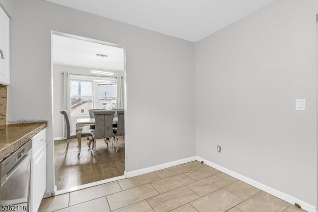 1105 Essex Ave 2, Linden City, NJ 07036