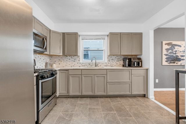 1105 Essex Ave 2, Linden City, NJ 07036