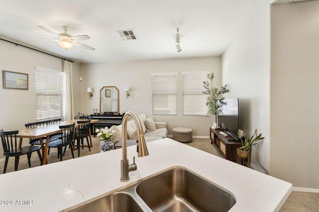 9233 E NEVILLE Avenue 1160, Mesa, AZ 85209