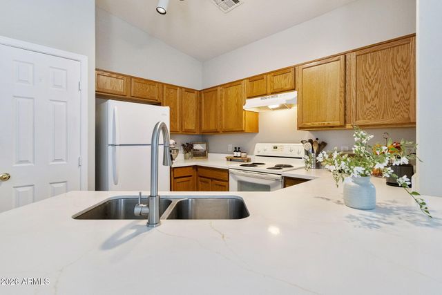9233 E NEVILLE Avenue 1160, Mesa, AZ 85209