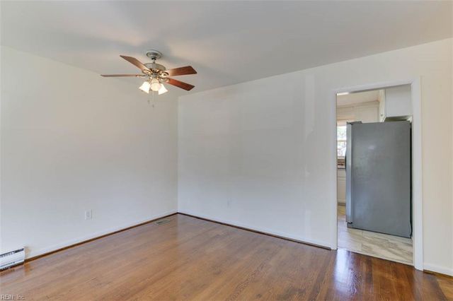 5 Marval CIR, Hampton, VA 23666
