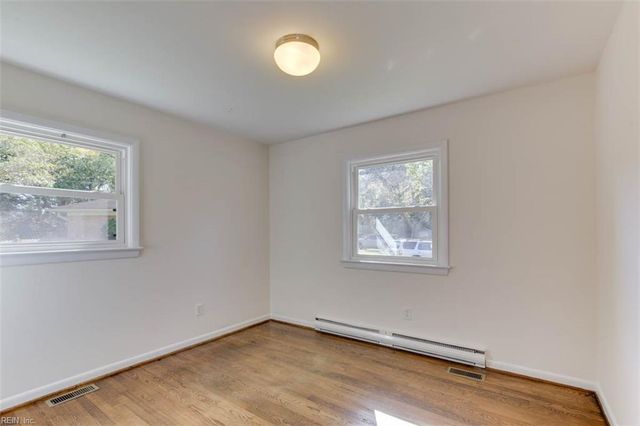 5 Marval CIR, Hampton, VA 23666