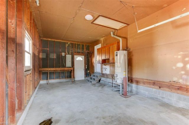 5 Marval CIR, Hampton, VA 23666