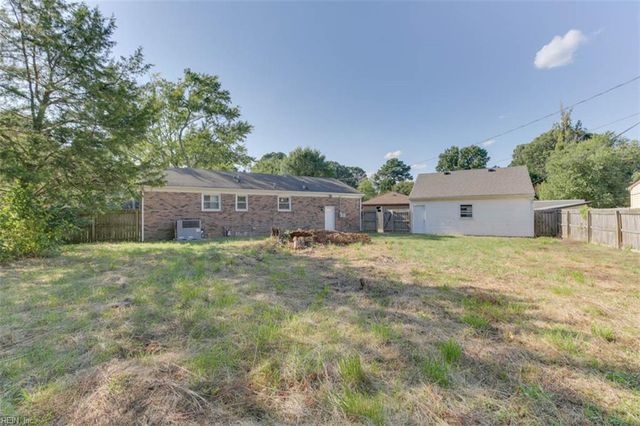 5 Marval CIR, Hampton, VA 23666