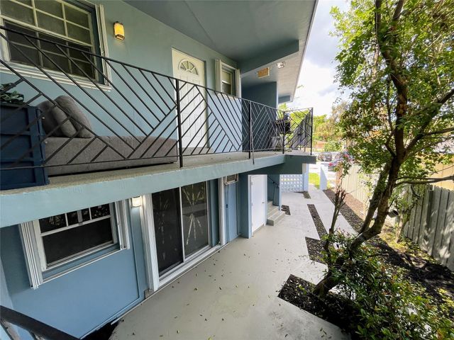 3760 SW 1st Street, Fort Lauderdale, FL 33312