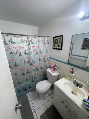 3760 SW 1st Street, Fort Lauderdale, FL 33312