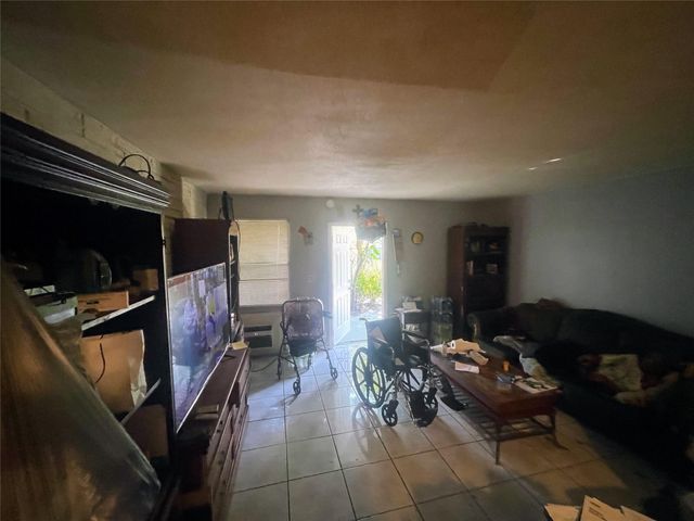 3760 SW 1st Street, Fort Lauderdale, FL 33312