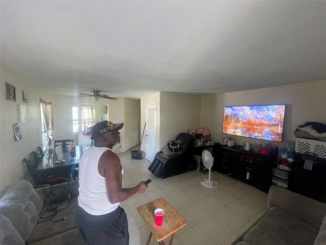 3760 SW 1st Street, Fort Lauderdale, FL 33312