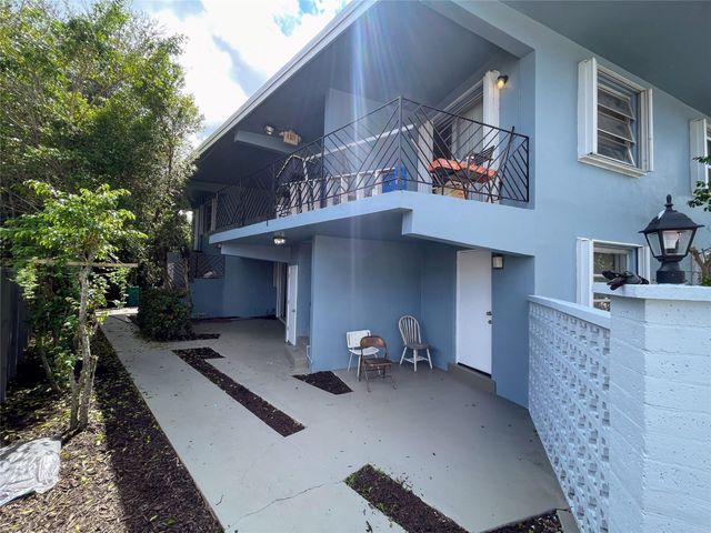 3760 SW 1st Street, Fort Lauderdale, FL 33312