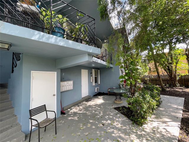 3760 SW 1st Street, Fort Lauderdale, FL 33312