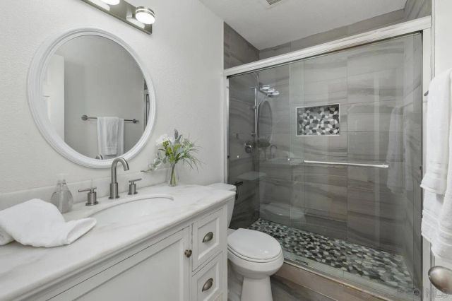 2990 Mission Blvd 303, San Diego, CA 92109