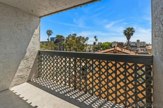 2990 Mission Blvd 303, San Diego, CA 92109
