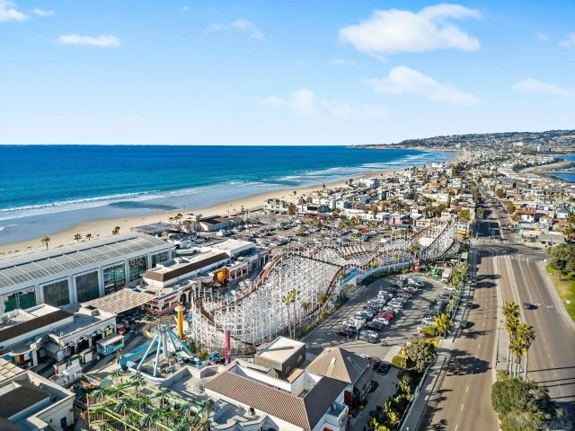 2990 Mission Blvd 303, San Diego, CA 92109