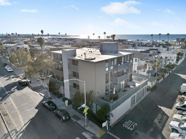 2990 Mission Blvd 303, San Diego, CA 92109