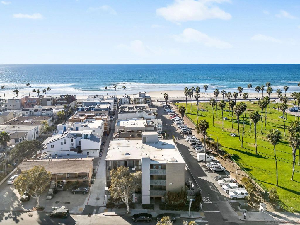 2990 Mission Blvd 303, San Diego, CA 92109