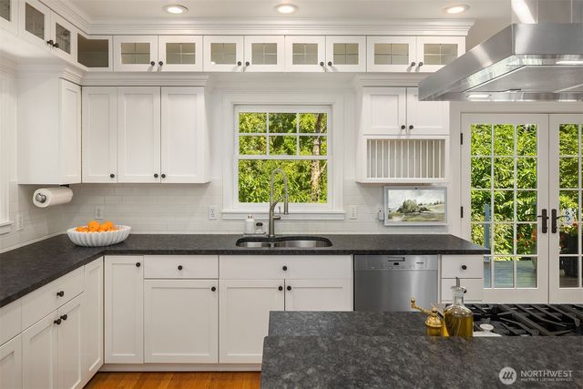 2428 SW 150th Street, Burien, WA 98166