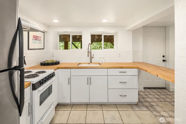 2428 SW 150th Street, Burien, WA 98166