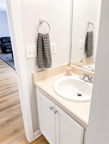 6009 Riveroak Terrace, College Park, GA 30349