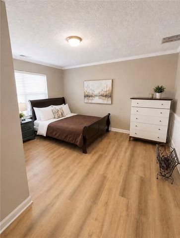 6009 Riveroak Terrace, College Park, GA 30349