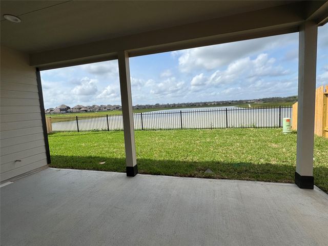 8738 Mallow Rose Way, Rosharon, TX 77583