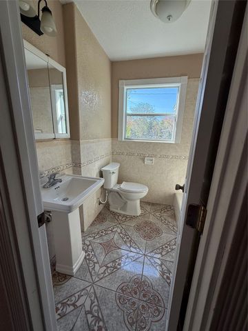 406 Gardenia Street, Lake Jackson, TX 77566