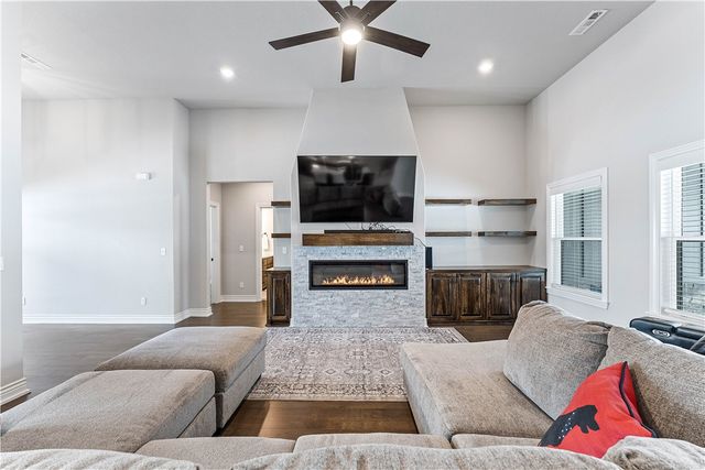 1900 Strong Avenue, Pea Ridge, AR 72751