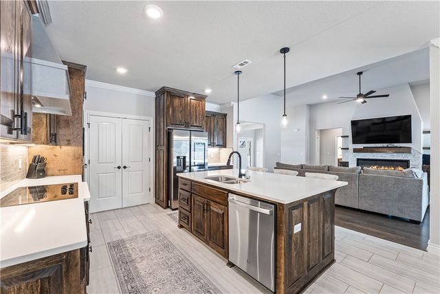 1900 Strong Avenue, Pea Ridge, AR 72751