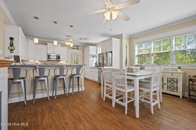 308 Live Oak Street, Emerald Isle, NC 28594