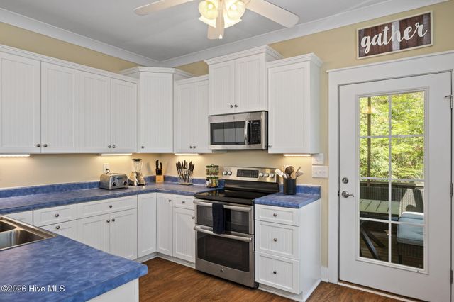 308 Live Oak Street, Emerald Isle, NC 28594