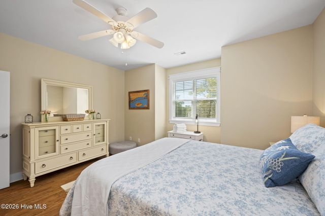 308 Live Oak Street, Emerald Isle, NC 28594