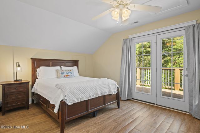 308 Live Oak Street, Emerald Isle, NC 28594