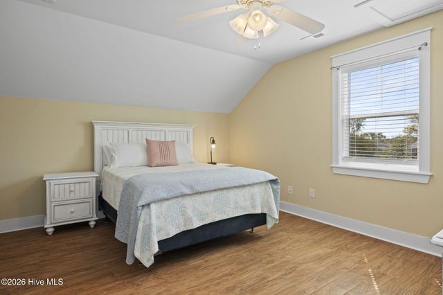 308 Live Oak Street, Emerald Isle, NC 28594