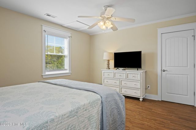 308 Live Oak Street, Emerald Isle, NC 28594