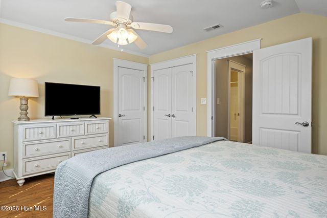 308 Live Oak Street, Emerald Isle, NC 28594