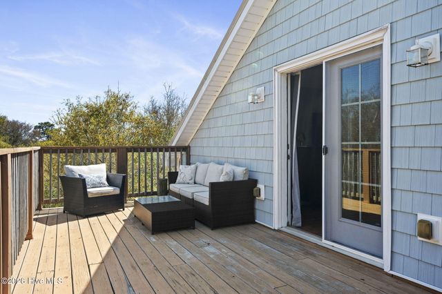 308 Live Oak Street, Emerald Isle, NC 28594