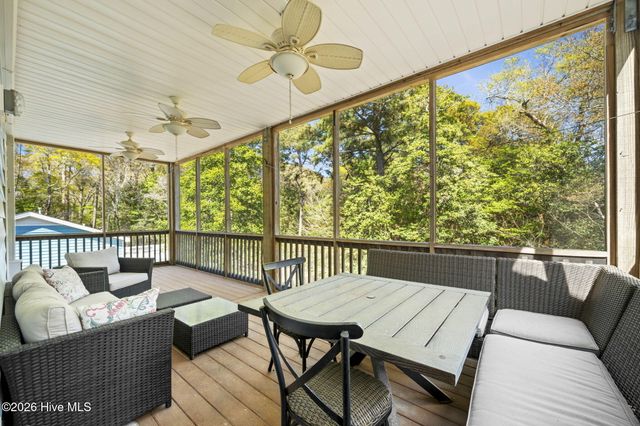 308 Live Oak Street, Emerald Isle, NC 28594