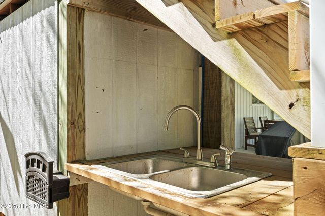 308 Live Oak Street, Emerald Isle, NC 28594