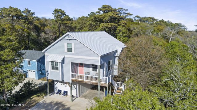 308 Live Oak Street, Emerald Isle, NC 28594