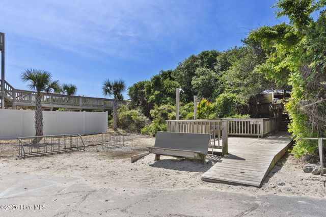 308 Live Oak Street, Emerald Isle, NC 28594