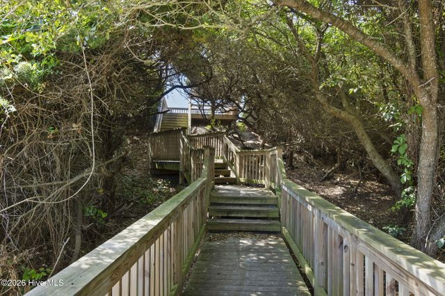 308 Live Oak Street, Emerald Isle, NC 28594