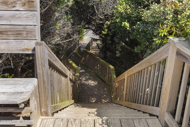 308 Live Oak Street, Emerald Isle, NC 28594