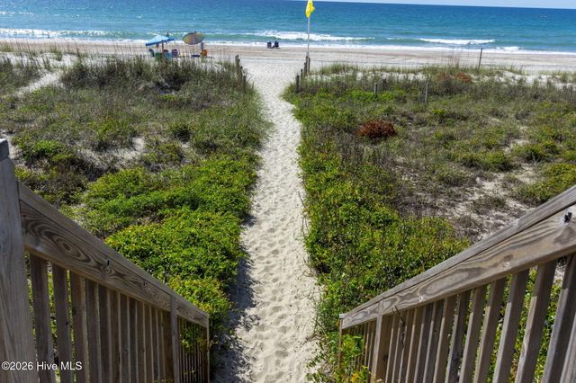 308 Live Oak Street, Emerald Isle, NC 28594