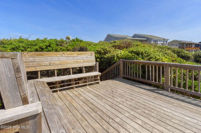 308 Live Oak Street, Emerald Isle, NC 28594