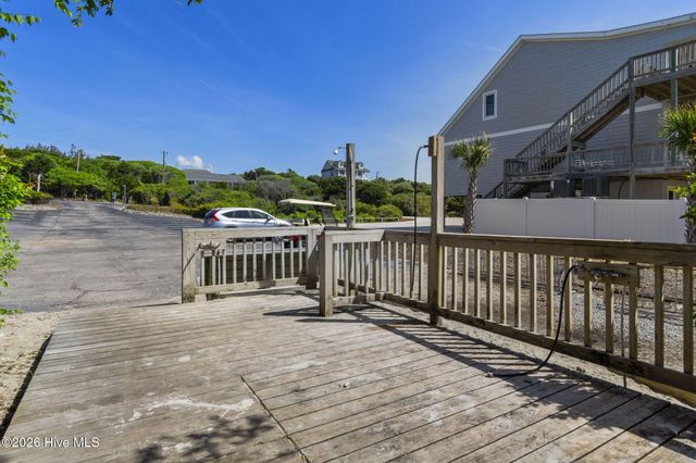 308 Live Oak Street, Emerald Isle, NC 28594
