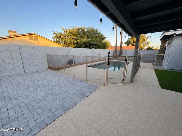 1618 W BROOKS Street, Chandler, AZ 85224