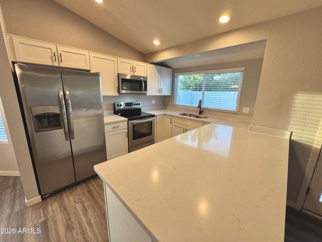 1618 W BROOKS Street, Chandler, AZ 85224