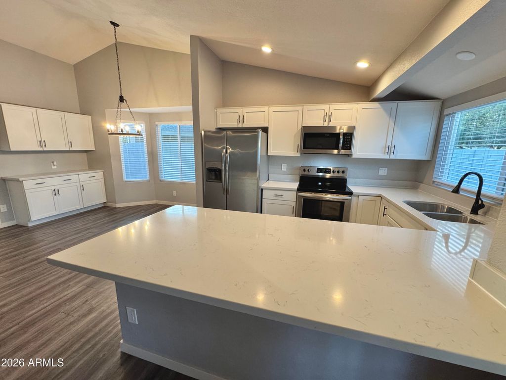 1618 W BROOKS Street, Chandler, AZ 85224