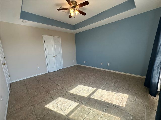 2012 Cottonwood Dr, Portland, TX 78374